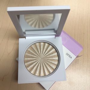 OFRA Cosmetics Highlighter